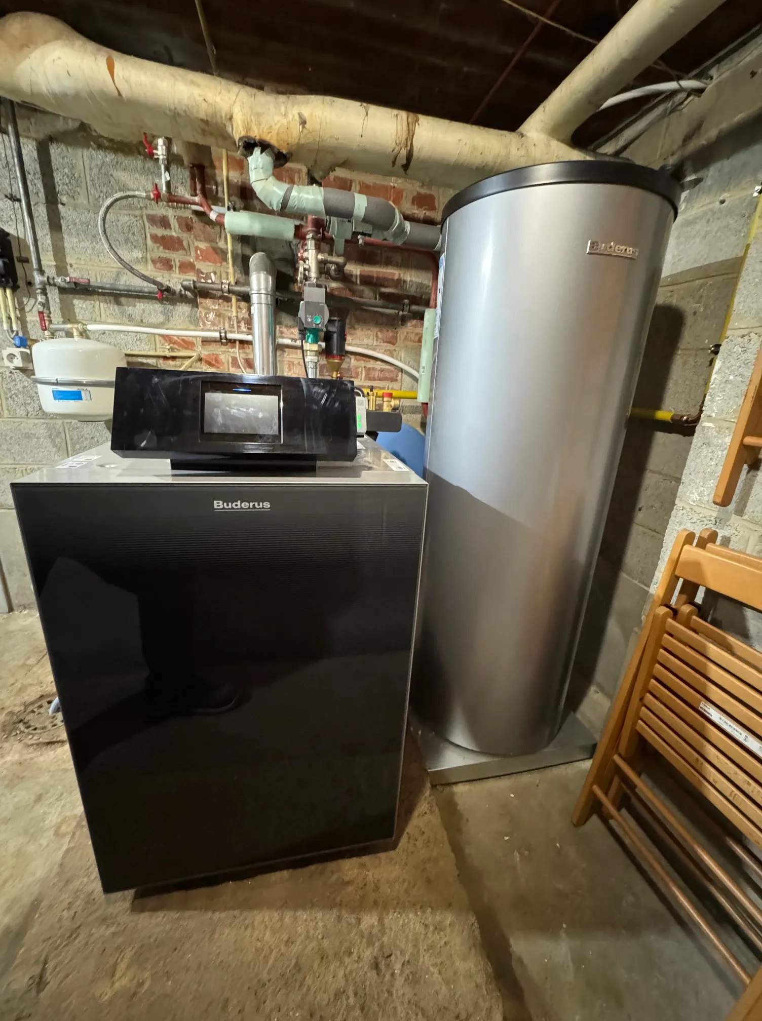 Chaudière Buderus Logano plus KB192i.2 et boiler, chantier RM Chauffage